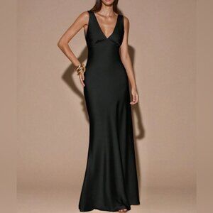 Sexy Minimalist Deep V-Neck Sleeveless Backless Tie Dress Black